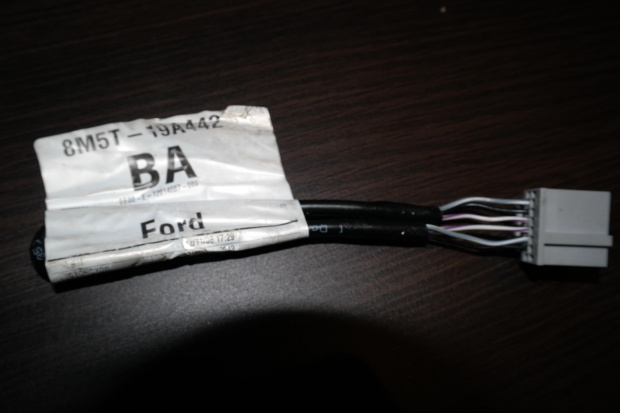 8M5T-19A442BA