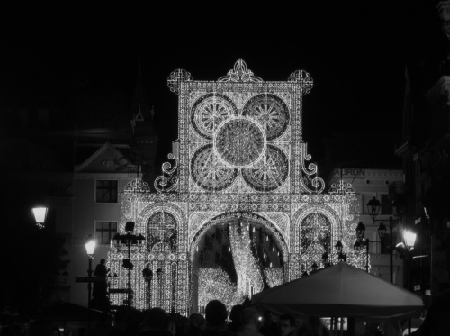 BELLA-SKYWAY(magiczny festiwal gra świateł w Toruniu