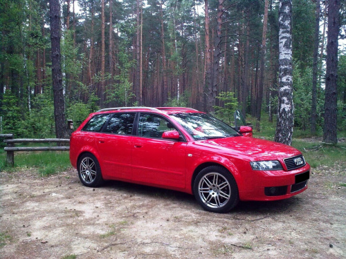 AUDI A4 B6 AVANT Brilliant Red LY3J