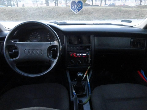 #Audi80