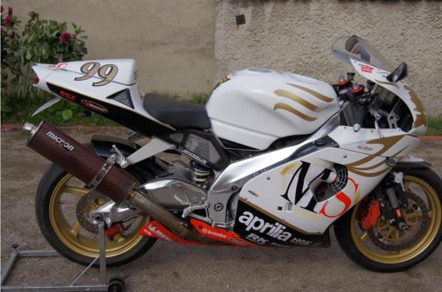 #aprilia